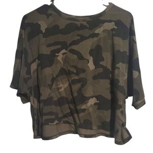 Old Navy Active Short Sleeve All Day Crop Top in Olive Camo Size Large